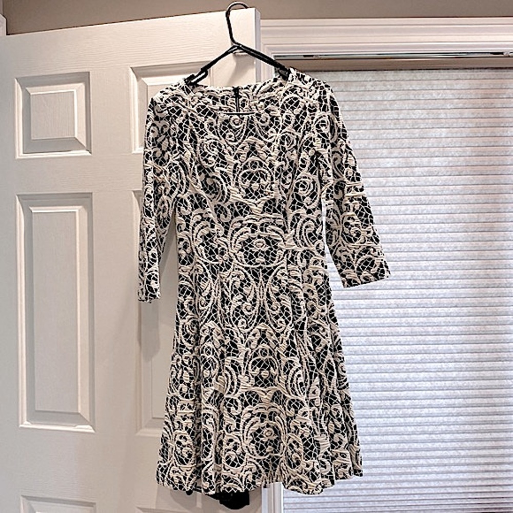 Eliza J Size 8 White and Black Dress. Worn one time. EUC.